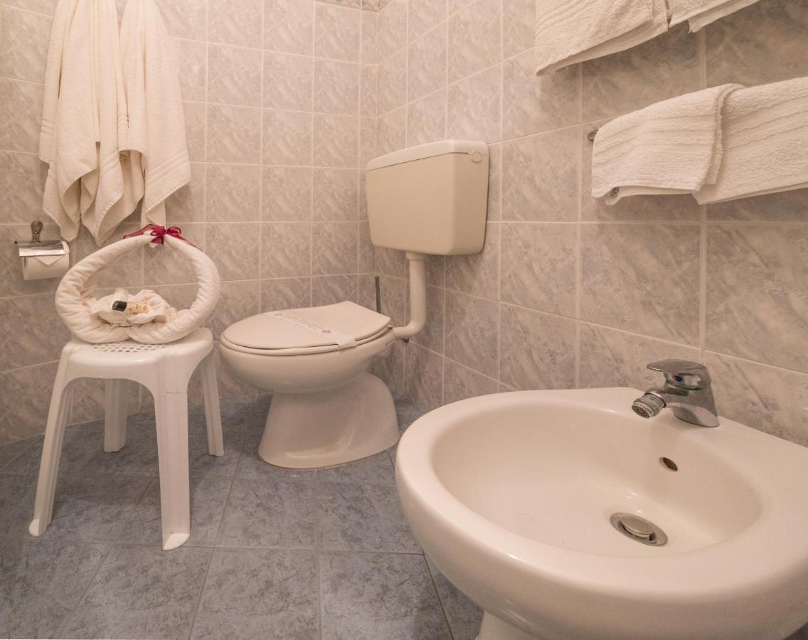 Hotel Majestic Bellaria-Igea Marina Exterior foto